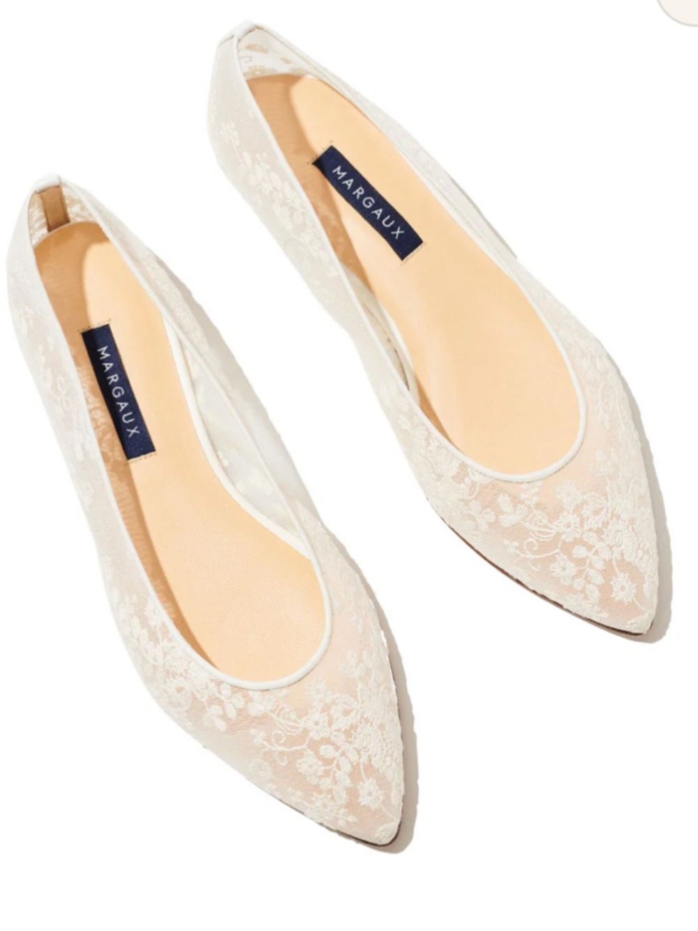 Margaux The Pointe in Ivory Lace